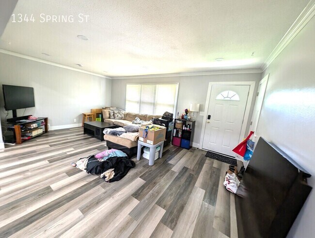 Foto del edificio - 1344 Spring St