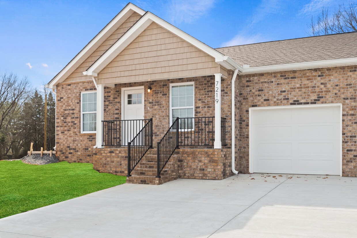 7219 Howard Way, Knoxville, TN 37931 Townhome Rentals in