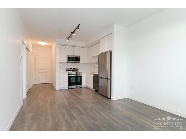 Building Photo - 8509-8158 158 St