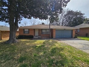 Building Photo - 1016 Indian Creek Trail