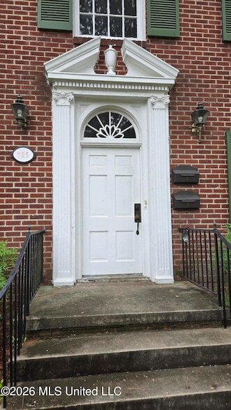 Building Photo - 785 Pinehurst St