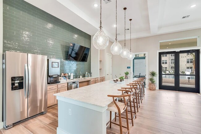 Building Photo - 3301 Gulf Fwy