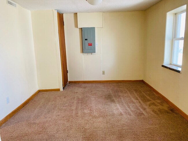 Foto del edificio - 504 W 2nd Ave