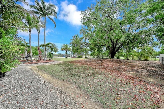 Foto del edificio - 26100 SW 192nd Ave