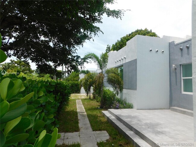 Foto del edificio - 2900 SW 4th St