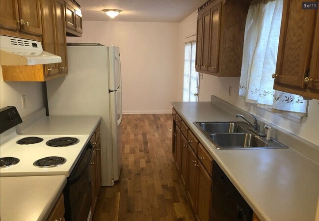 Photo - 2614 Church St Apartment