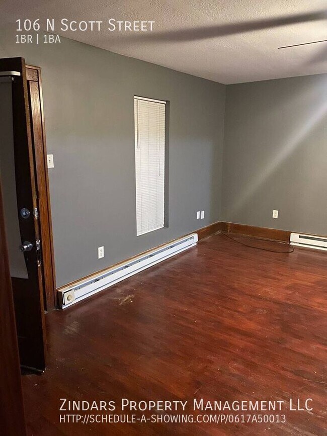 Building Photo - Single family home in Oakwood, IL