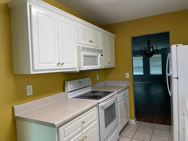 Foto del edificio - 1315 Triple Tree Ln SW