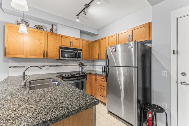 Photo du bâtiment - 11950 Harris Rd