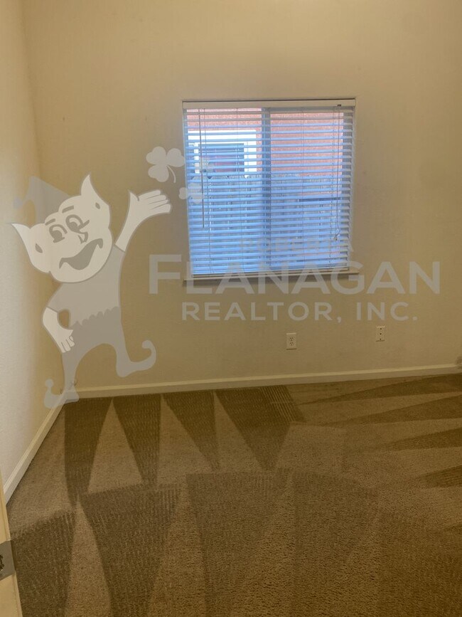 Foto del edificio - 3 bedroom/2 bathroom home
