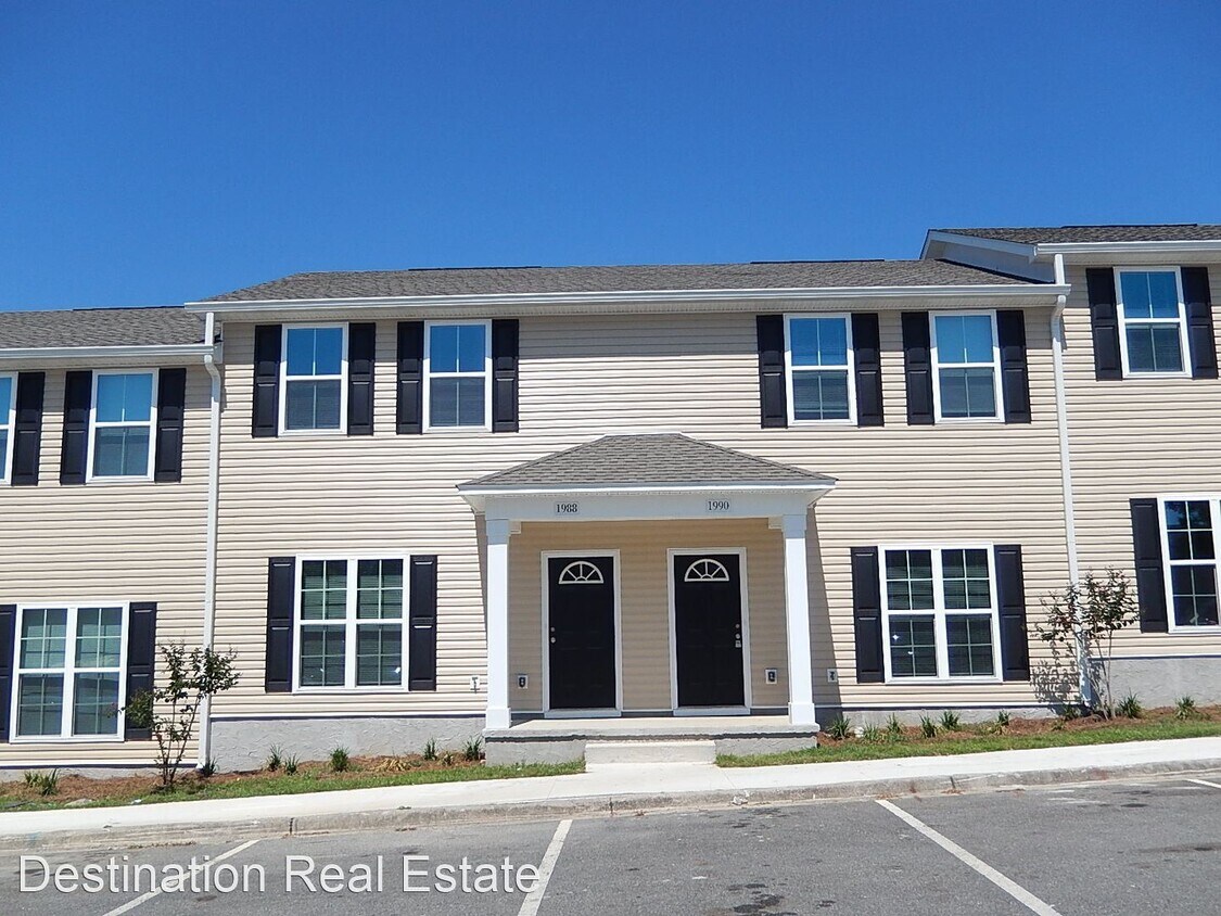 3 br, 3 bath House 1988 Green Castle Lane House Rental in