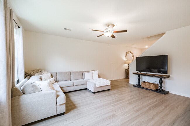 Building Photo - 24169 Wilde Dr