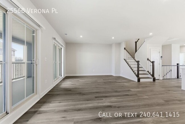 Foto del edificio - 2556B Verona Pl