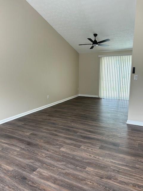 Foto del edificio - 10545 Willow View Cir