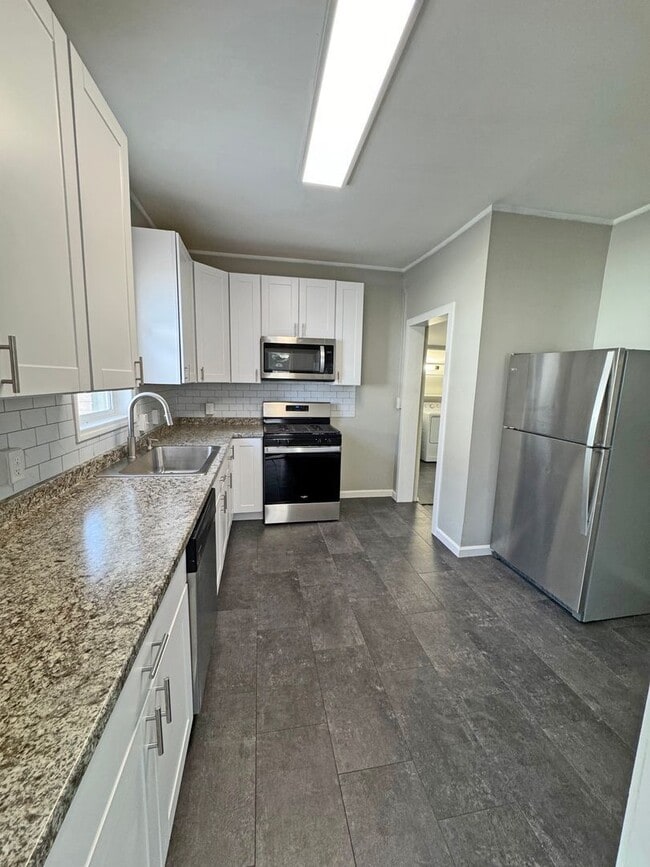 Foto del edificio - 1626 E Routt Ave