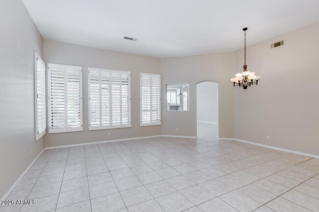 Foto del edificio - 5235 E Herrera Dr