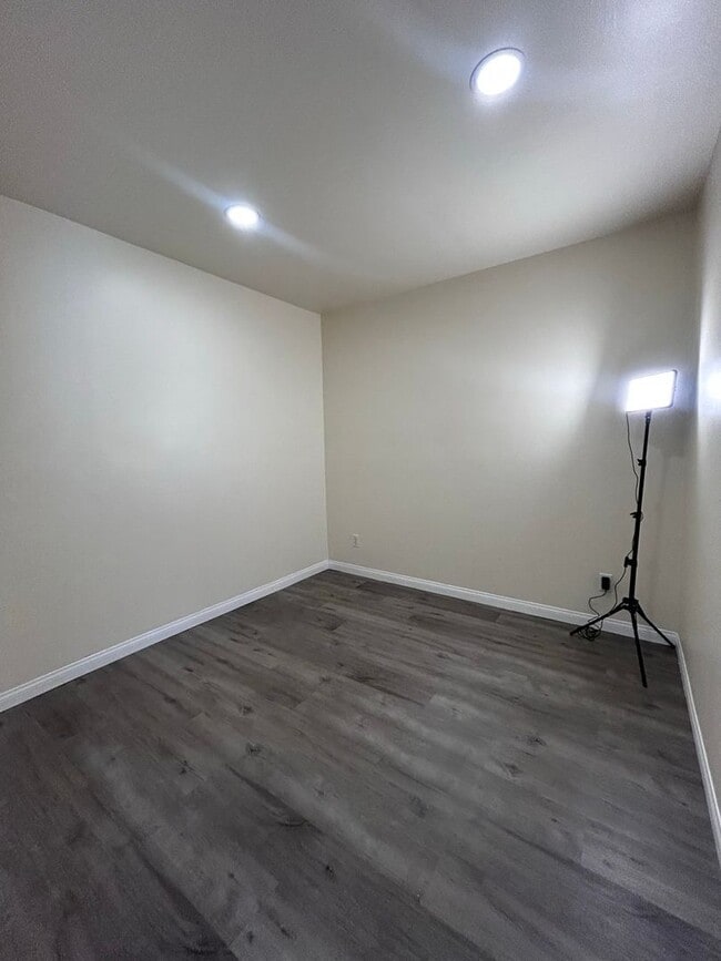 Building Photo - Bradshawe