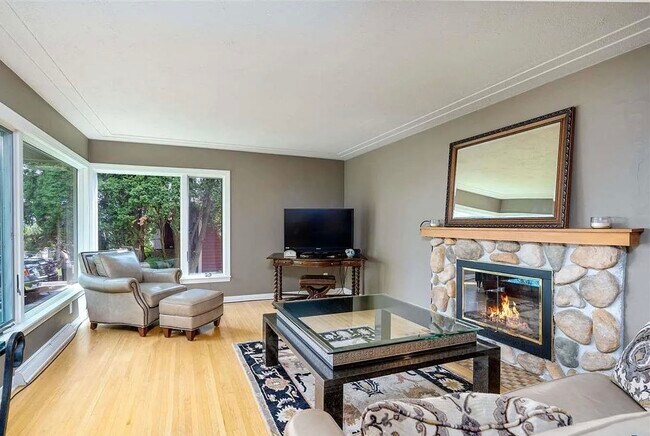 Foto del edificio - 909 Northland Ave