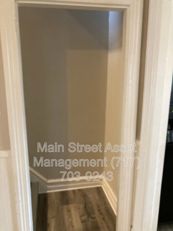 Building Photo - 59 Walnut St