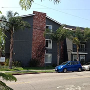 Primary Photo - 915 7th Ave - Breezes Del Mar