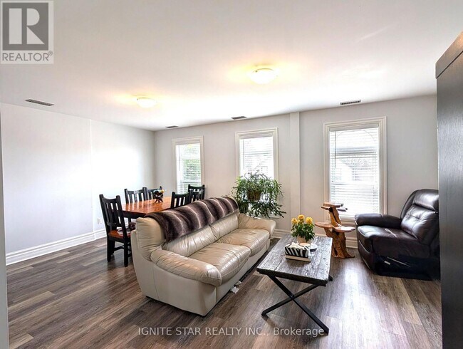 Photo du bâtiment - 106 West Avenue N