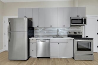 Building Photo - 3605 Bergenline Ave