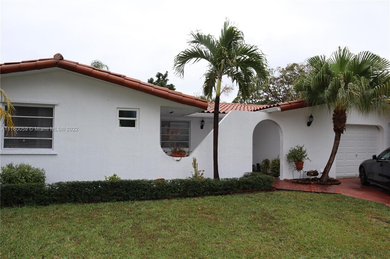 16665 SW 93rd Ct, Palmetto Bay, FL 33157 House for Rent in Palmetto