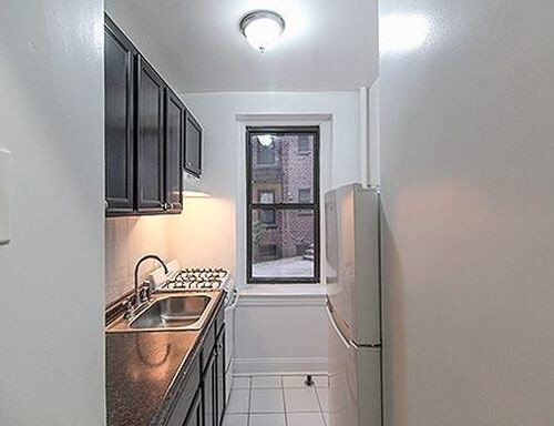 Building Photo - 3751 79th St