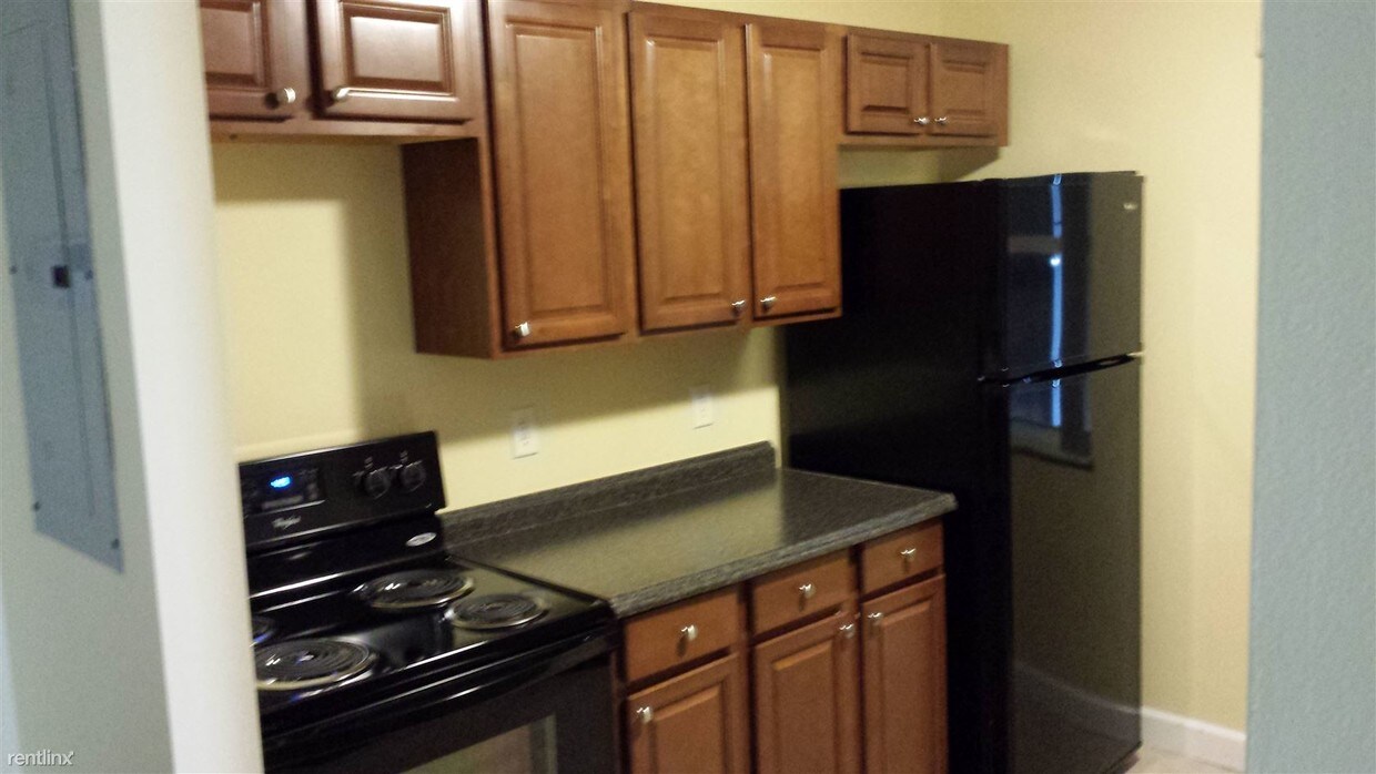Foto del edificio - 2 br, 2.5 bath House - 6726 3rd Street