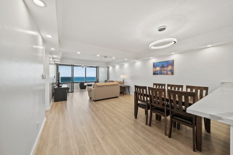 Foto principal - 1600 Ala Moana Blvd