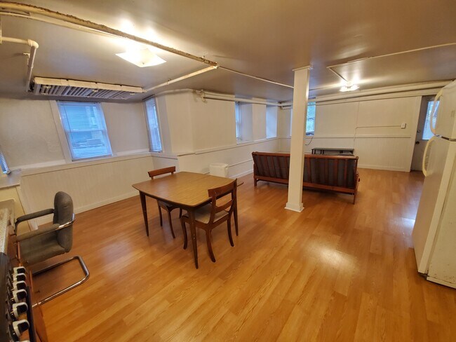 Foto del edificio - 105-107 N Quarry St