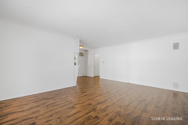 Building Photo - 426 Rexford Dr