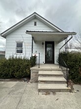 Building Photo - 117 Grove St