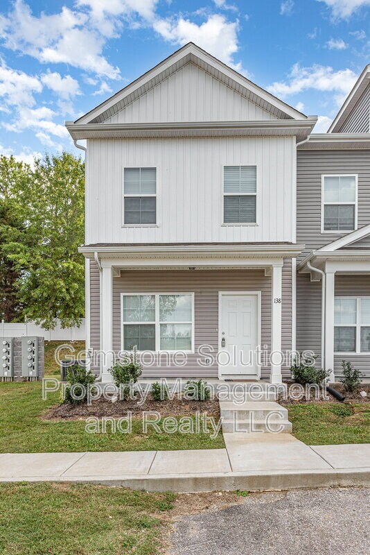 Foto principal - 138 Kathryn Ct