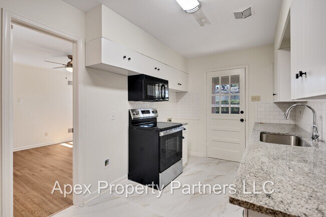 Foto del edificio - 5319 Chickasaw Rd