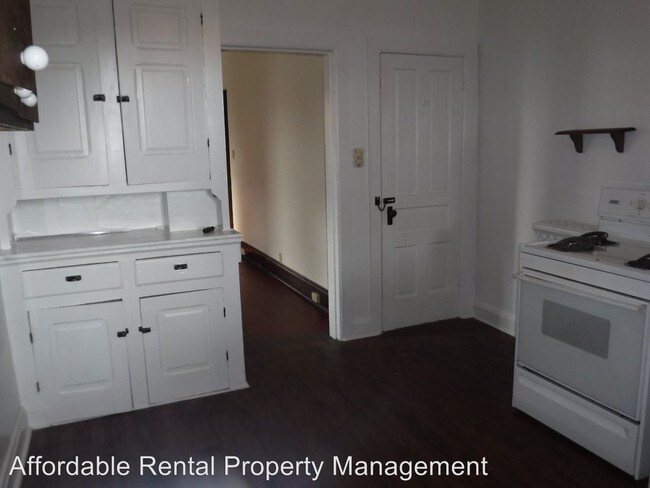 Foto del edificio - 3 br, 1 bath House - 527 West Franklin Street