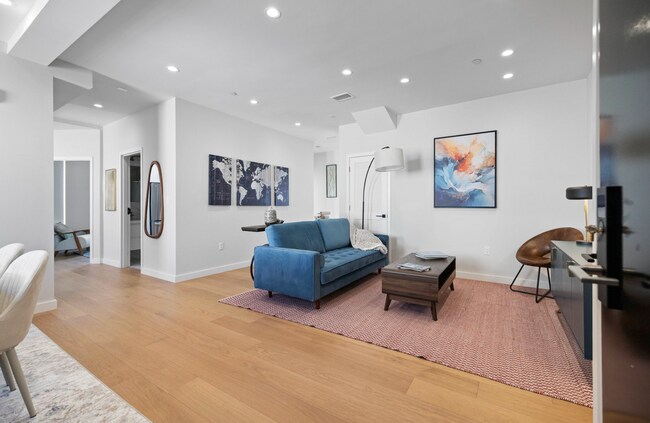 Foto del edificio - 693 Sutter St