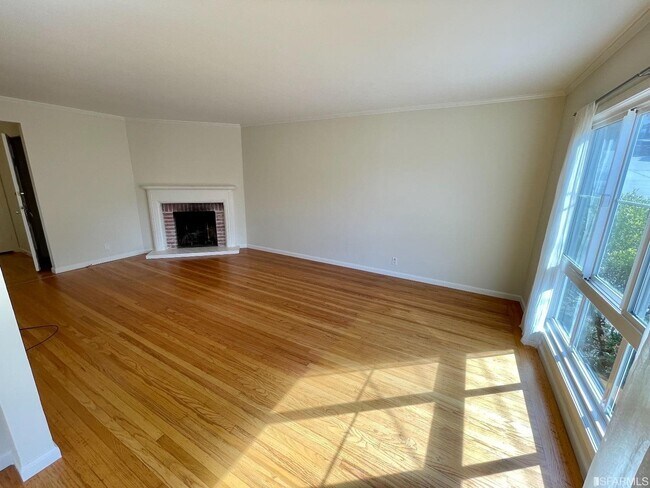 Foto del edificio - 1632 Funston Ave