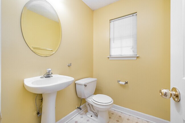 Foto del edificio - 9026 Tibble Creek Way