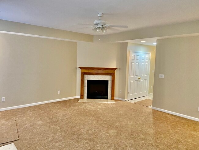 Building Photo - 1106 Oatlands Park
