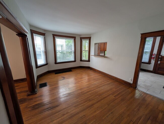 Foto del edificio - 3111 Linwood Ave