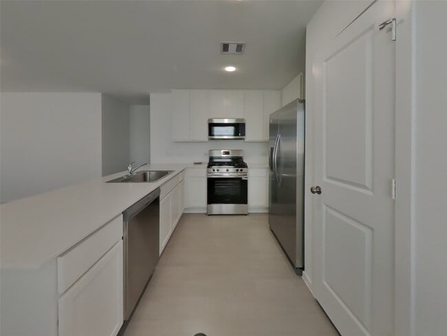 Building Photo - 1722 Serenity Moon Dr