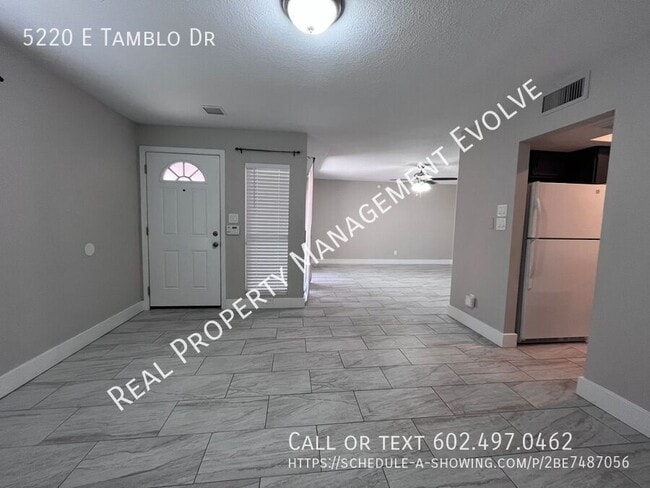 Building Photo - 5220 E Tamblo Dr