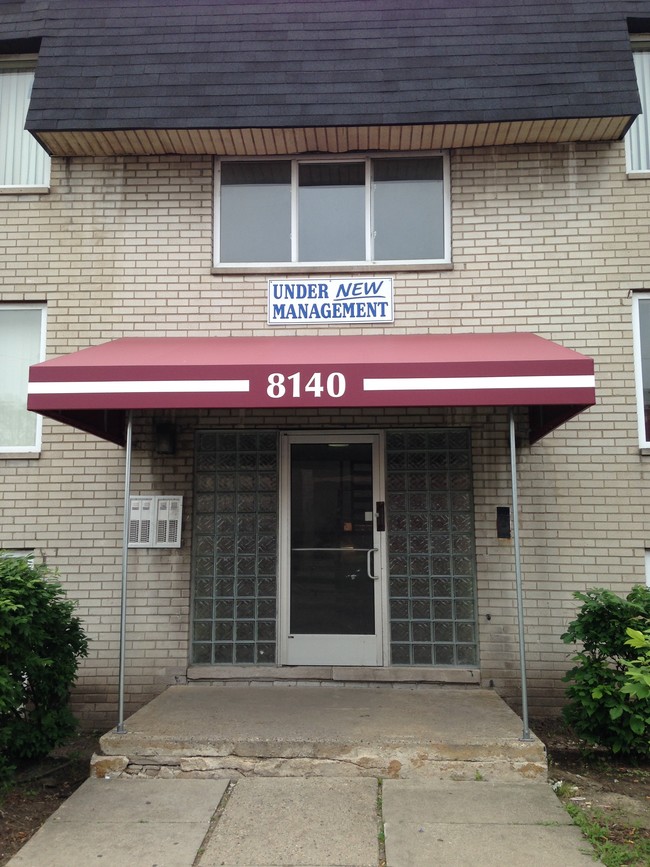 Building Photo - 8140 Seven Mile E