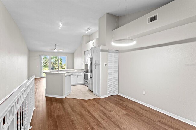 Foto del edificio - 943 NORMANDY TRACE Rd
