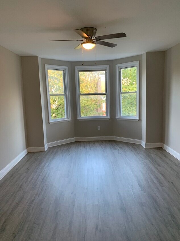 Large 2 Bed West Baltimore Townhome Rentals in Baltimore MD