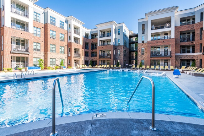 Building Photo - Carraway Village