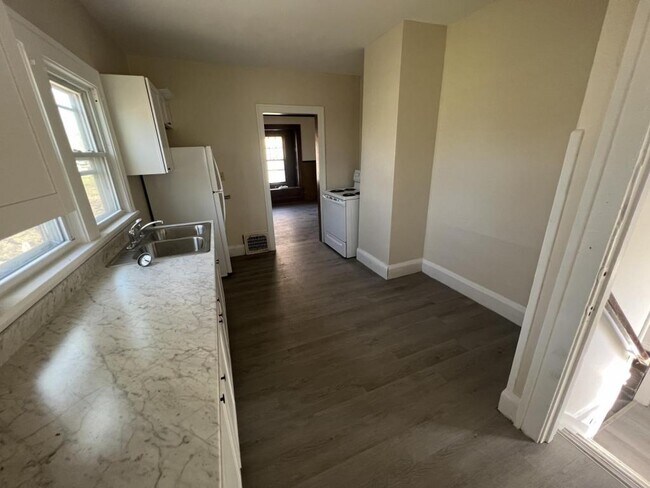 Foto del edificio - 552 Freeman St NW