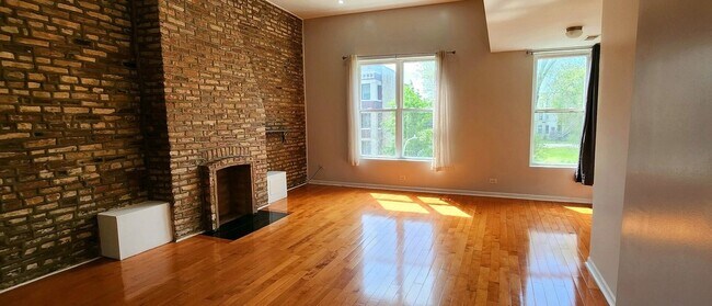 Foto del edificio - 4609 S Vincennes Ave