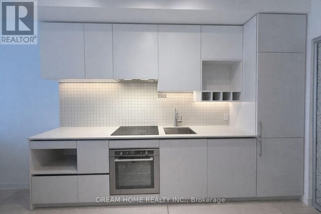 Building Photo - 898 Portage Pkwy